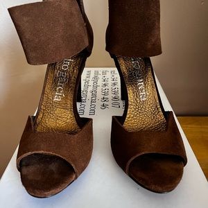 NEW! Pedro Garcia Brown Suede Sandals, size 8. $250.00. Original price $400.00.